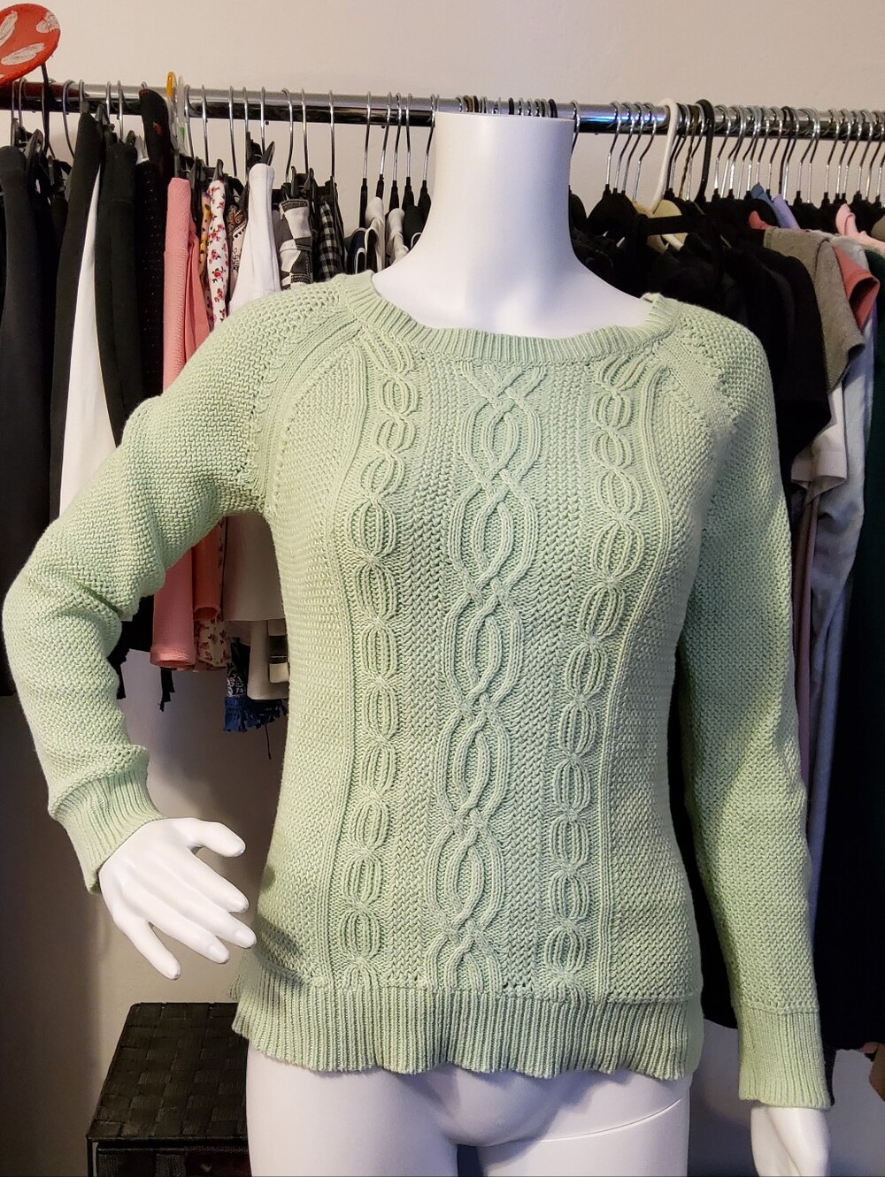 Liz Claiborne Mint Green Cable Knit Crewneck Sweater
